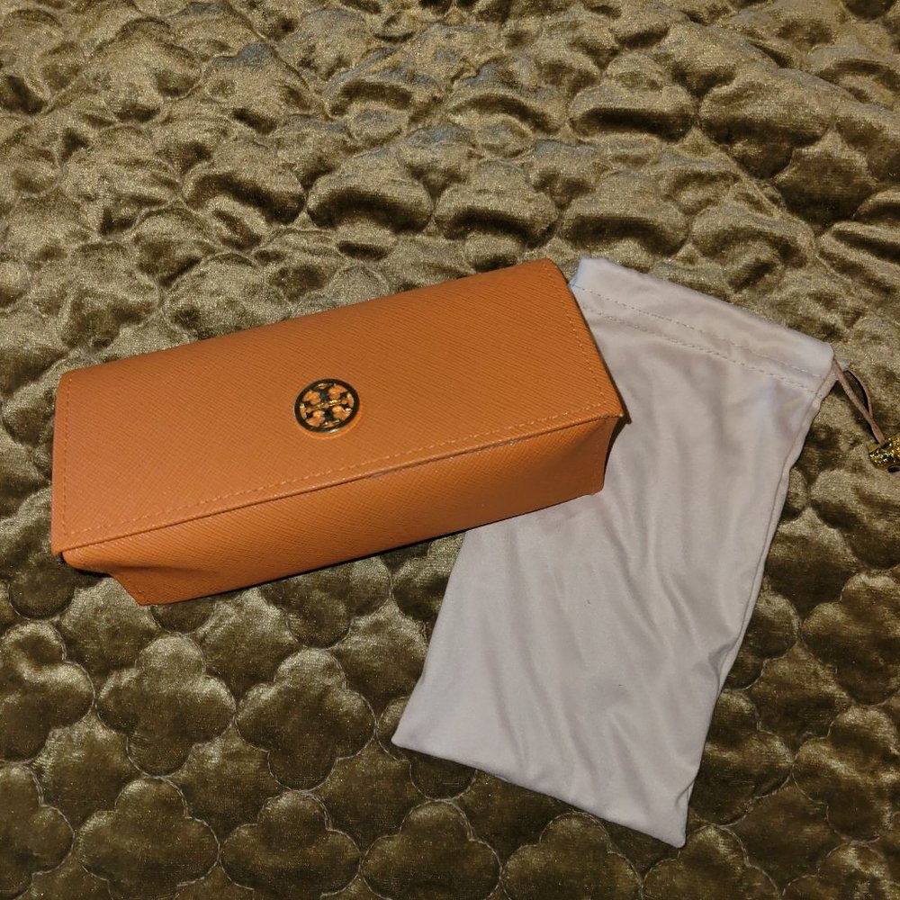 Tory Burch Saffiano Orange Sunglass Case 🍊 - Picture 7 of 7